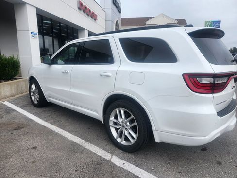 Used 2023 Dodge Durango GT image 3