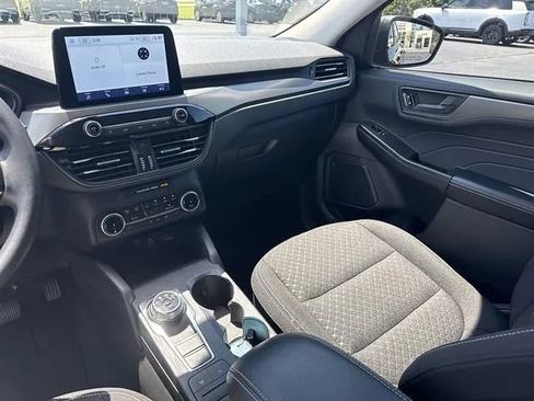 Used 2025 Ford Escape Active w/ Cold Weather Package FWD image 12