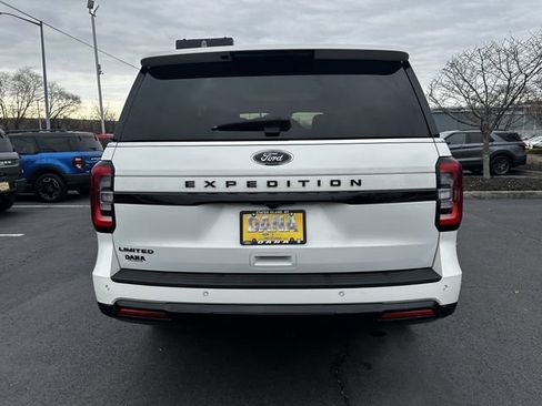 Certified 2023 Ford Expedition Limited image 6