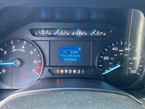 Used 2018 Ford F250 XL w/ Power Equipment Group image 12