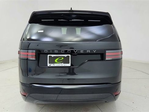 Used 2024 Land Rover Discovery Dynamic SE image 5