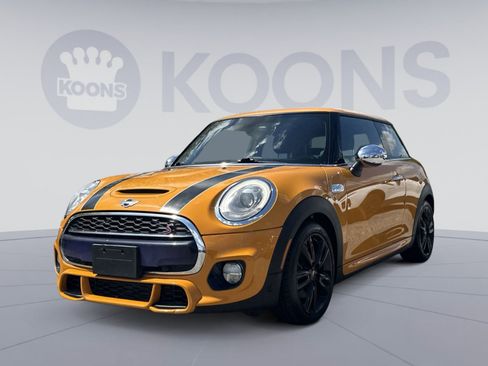 Used 2015 MINI Cooper S FWD image 1