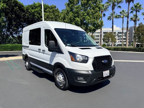 Used 2021 Ford Transit 250 AWD Medium Roof image 12
