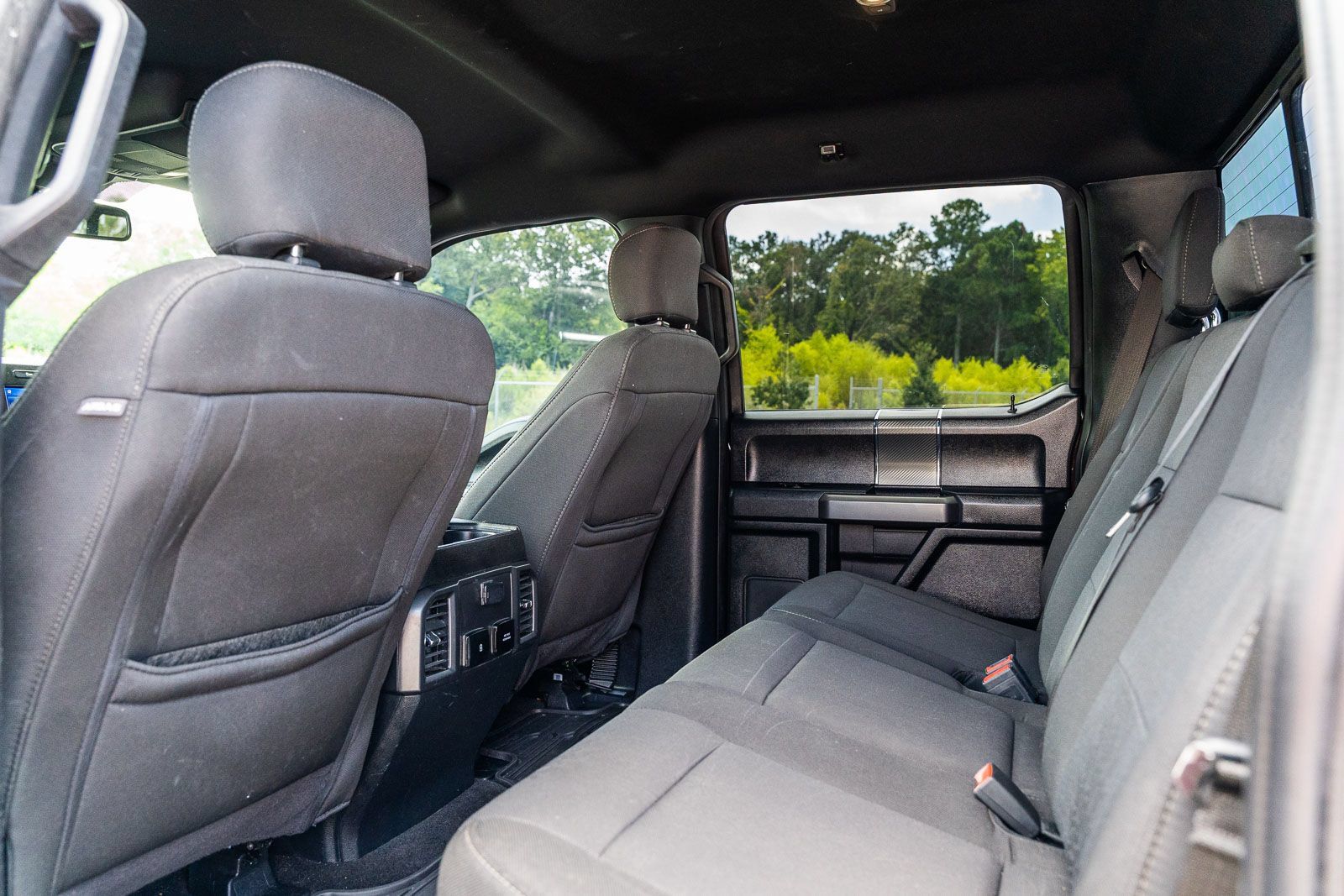 Used 2020 Ford F150 XLT w/ Equipment Group 302A Luxury AWD/4WD image 16