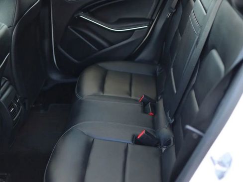 Used 2019 Mercedes-Benz GLA 250 image 34