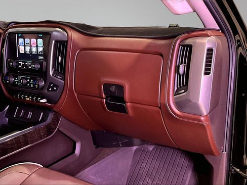 Used 2016 Chevrolet Silverado 2500 High Country w/ Duramax Plus Package AWD/4WD image 27