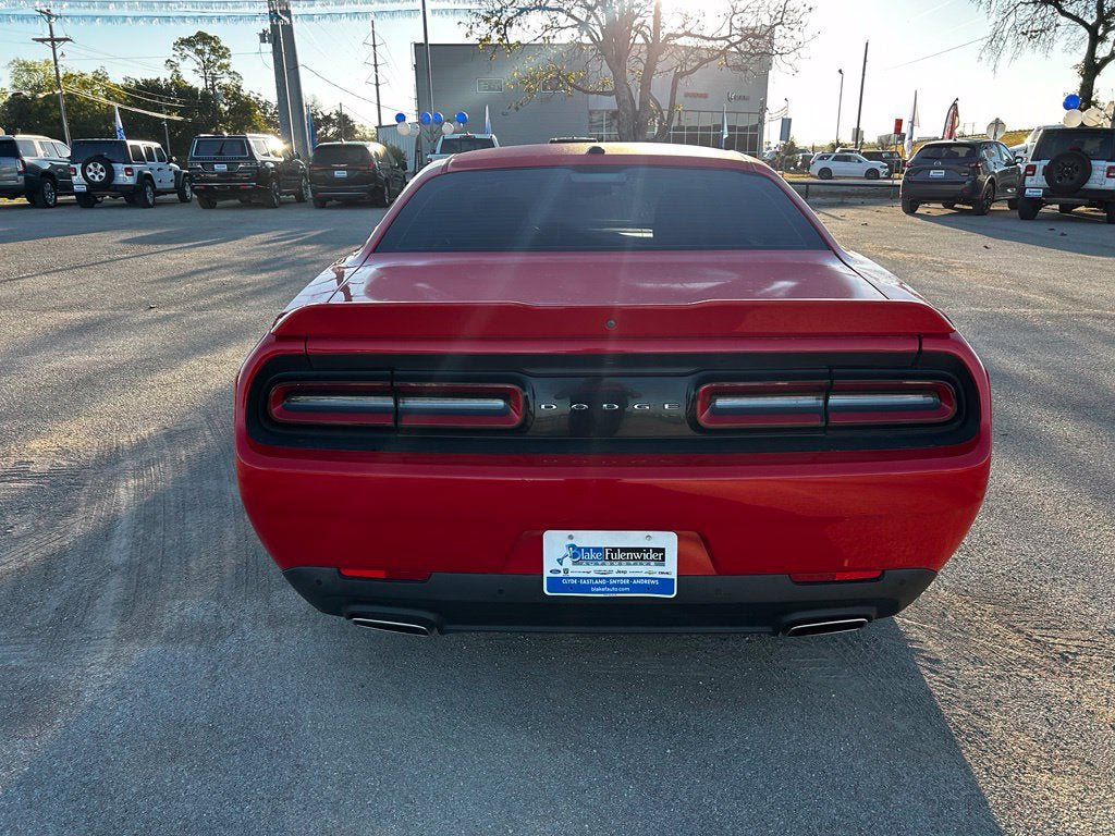Used 2022 Dodge Challenger GT RWD image 4