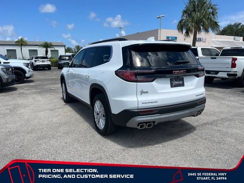 Used 2026 GMC Acadia Elevation w/ Elevation Premium Package FWD image 7