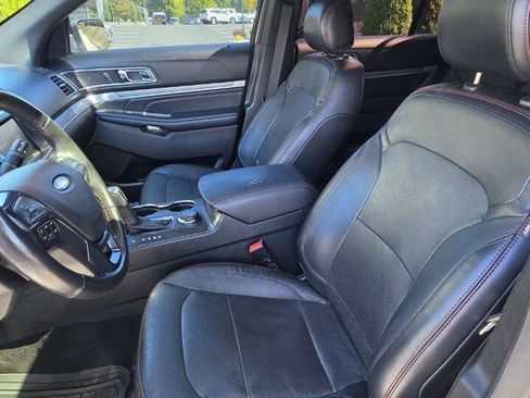 Used 2016 Ford Explorer Sport w/ Equipment Group 401A AWD/4WD image 9