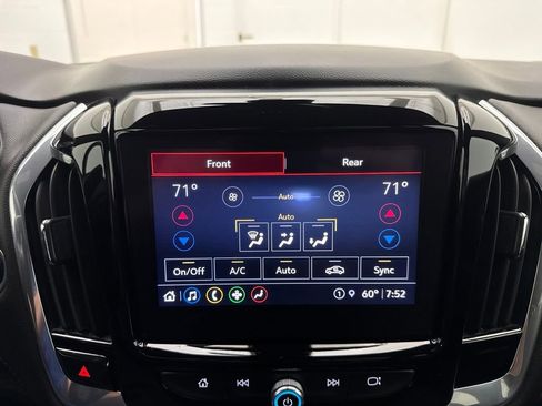 Used 2022 Chevrolet Traverse LT AWD/4WD image 30