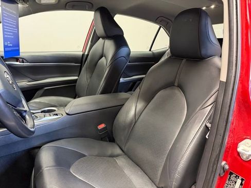 Used 2024 Toyota Camry XLE image 16