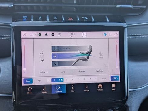 Used 2024 Jeep Grand Cherokee Limited 4xe image 14