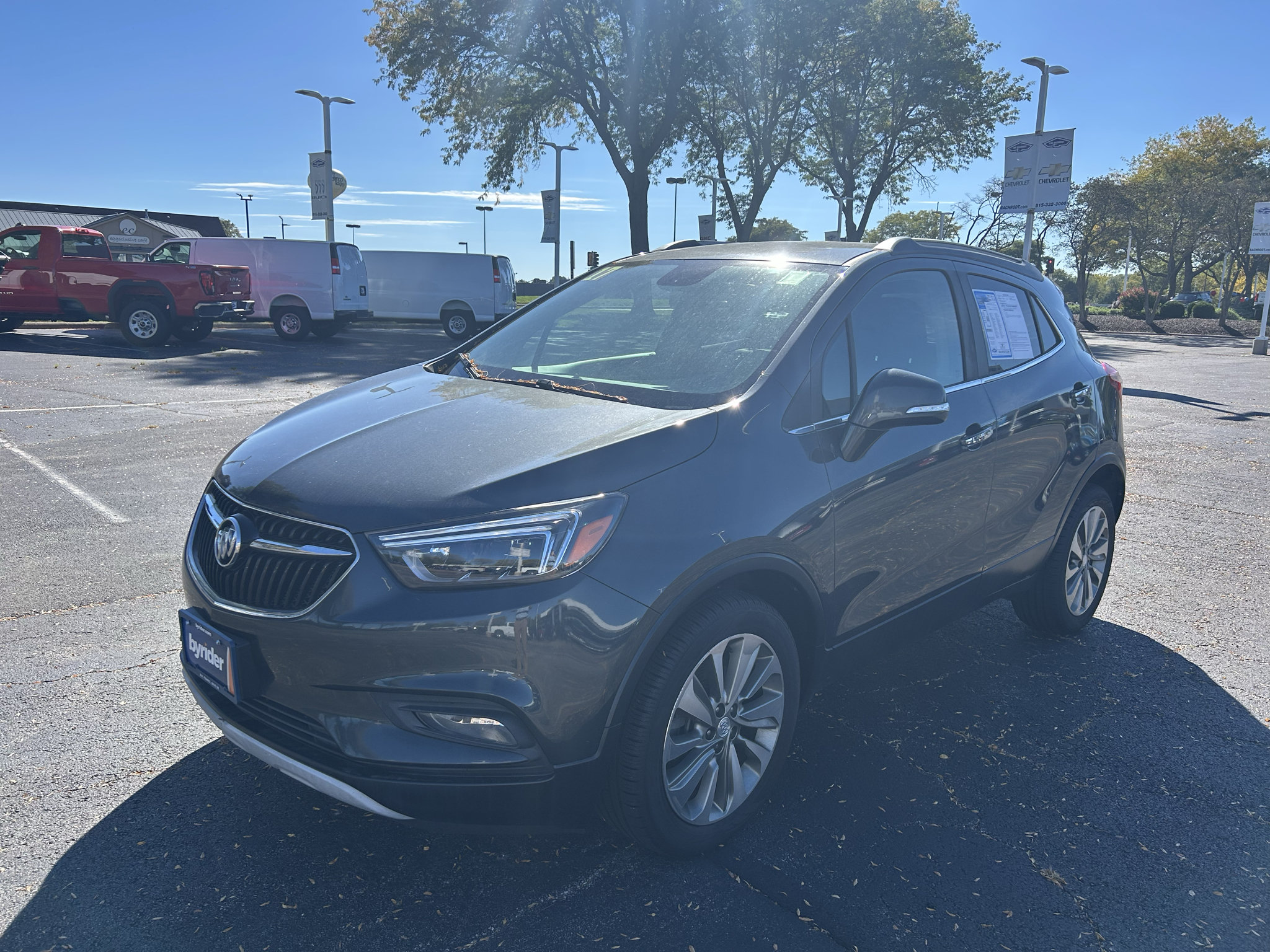Used 2017 Buick Encore Essence FWD image 3