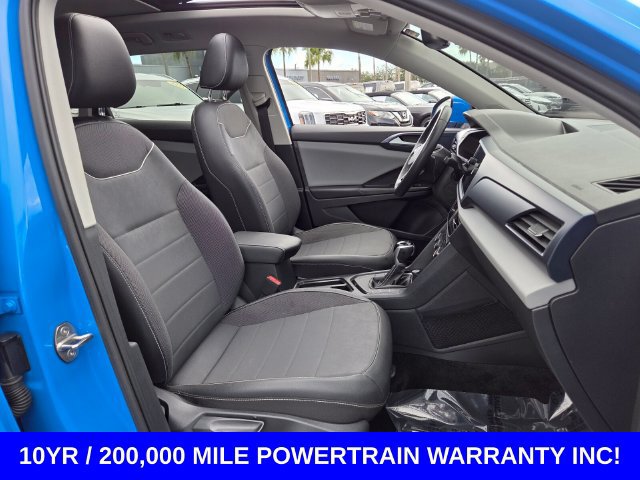 Used 2023 Volkswagen Taos SE w/ Panoramic Sunroof Package FWD image 18