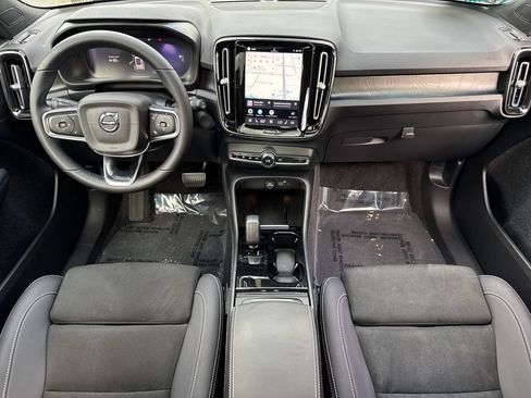 Certified 2023 Volvo XC40 Recharge Plus AWD/4WD image 12