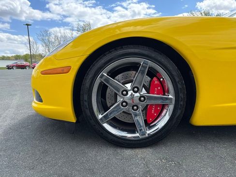 Used 2007 Chevrolet Corvette Convertible w/ Preferred Equipment Group RWD image 26