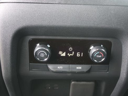 New 2027 Chevrolet Traverse LT w/ Driver Confidence Package FWD image 27