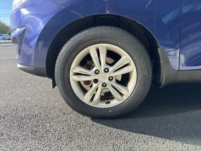 Used 2011 Hyundai Tucson GLS FWD image 8