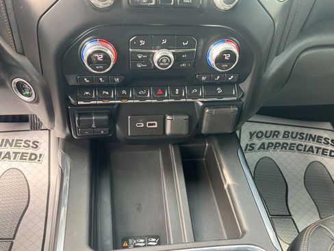 Certified 2021 GMC Sierra 1500 AT4 w/ AT4 Premium Package image 19
