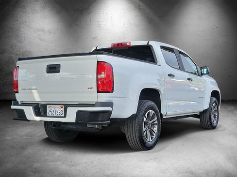 Used 2021 Chevrolet Colorado Z71 AWD/4WD image 3