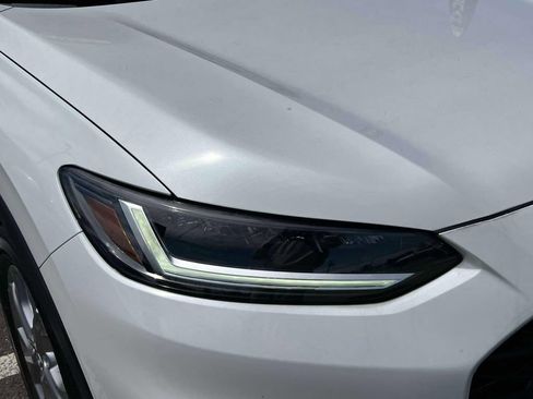 Used 2023 Honda HR-V LX image 8