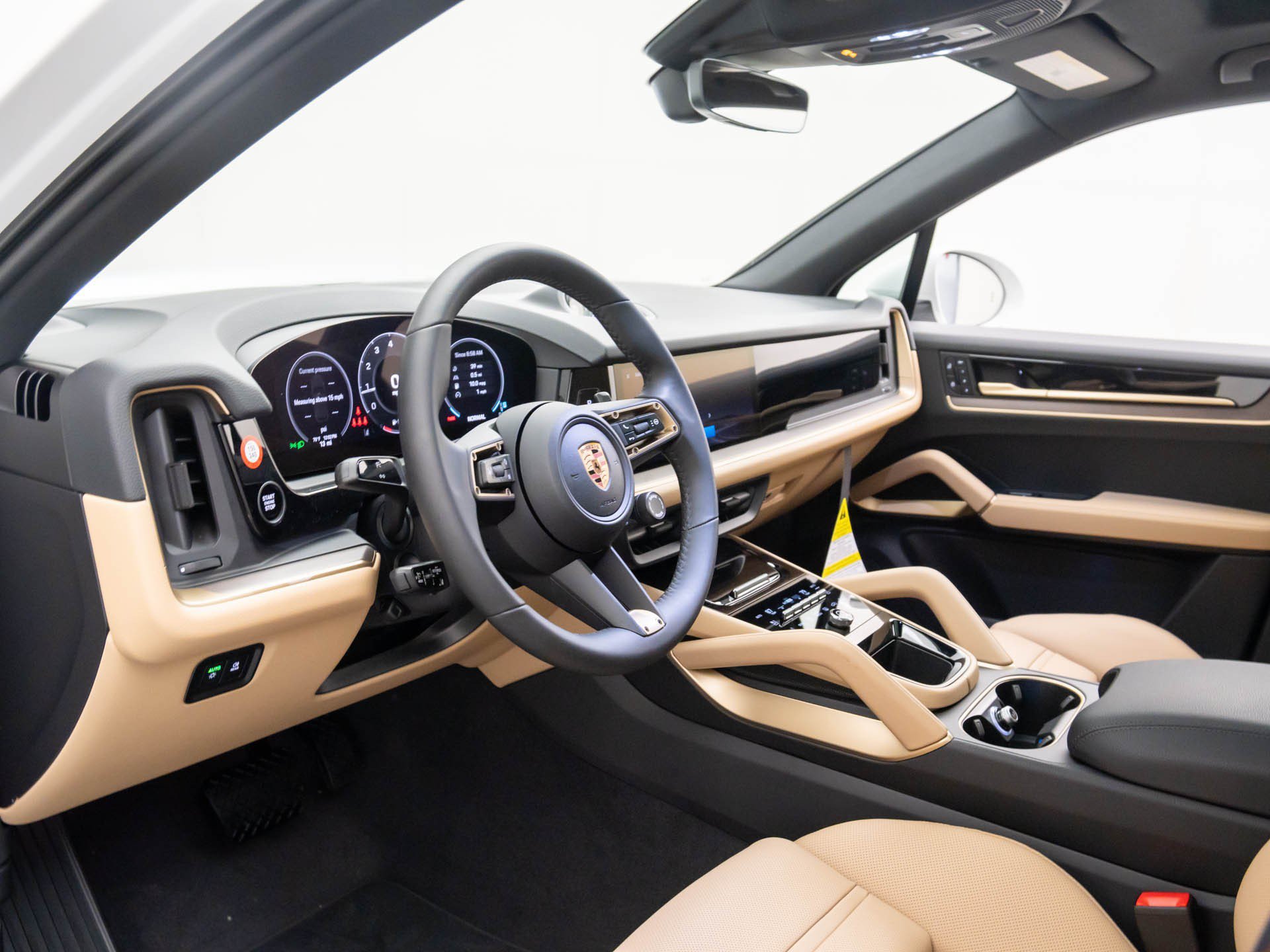 Certified 2026 Porsche Cayenne AWD/4WD image 4