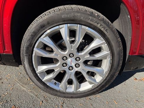 Used 2024 GMC Acadia Denali w/ Super Cruise Package image 8