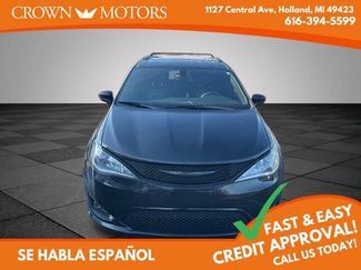 Used 2019 Chrysler Pacifica Touring-L Plus w/ S Appearance Package video 1