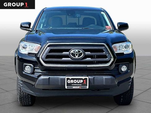 Certified 2023 Toyota Tacoma SR5 AWD/4WD image 4