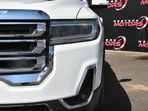 Used 2023 GMC Acadia SLT FWD image 11