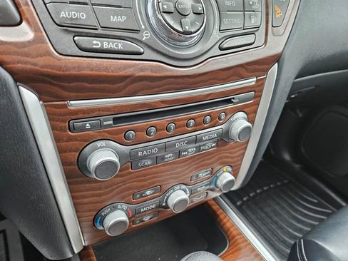 Used 2020 Nissan Pathfinder Platinum image 26