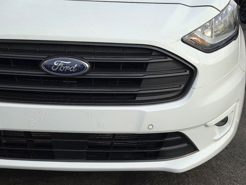 Used 2022 Ford Transit Connect XLT image 18