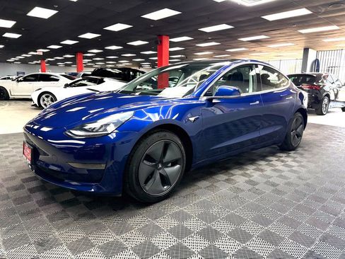 Used 2018 Tesla Model 3 Mid Range RWD image 8