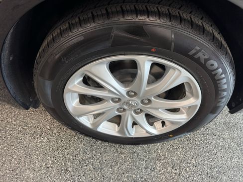 Used 2019 Buick Envision Preferred FWD image 14