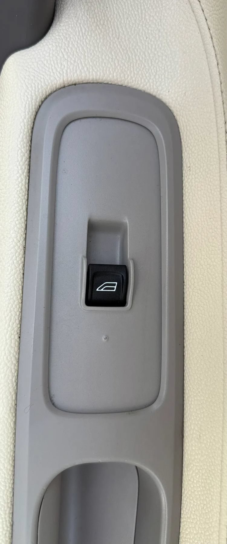 Used 2008 Volvo C70 T5 FWD image 35