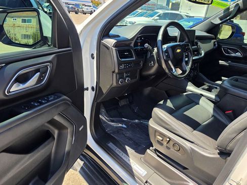 Used 2022 Chevrolet Tahoe LT w/ Luxury Package RWD image 21