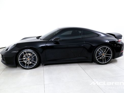 Used 2025 Porsche 911 Carrera T RWD image 5