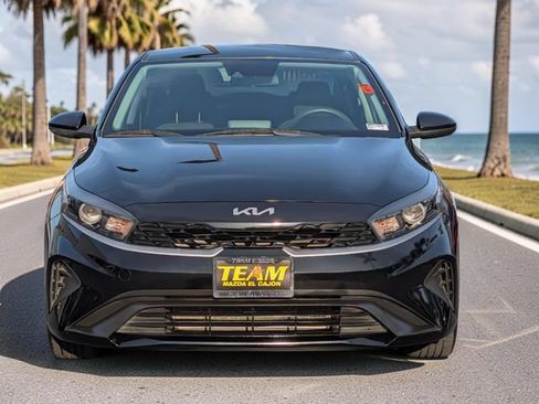 Used 2022 Kia Forte LXS FWD image 3