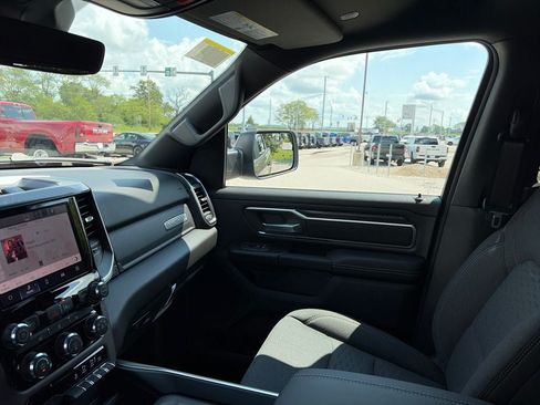 New 2027 RAM 1500 4x4 Crew Cab image 27