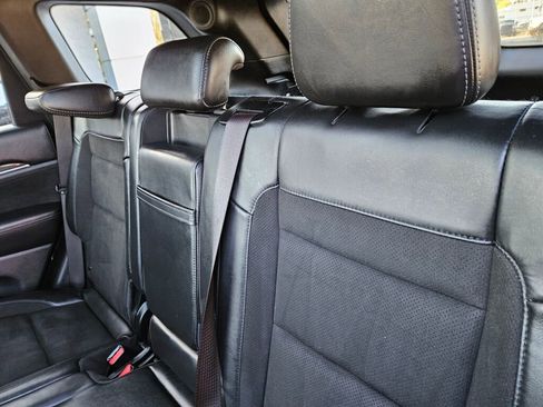 Used 2021 Jeep Grand Cherokee SRT image 19