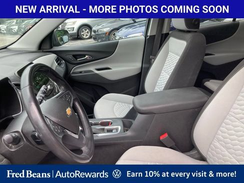 Used 2018 Chevrolet Equinox LT w/ Sun & Infotainment Package AWD/4WD image 9