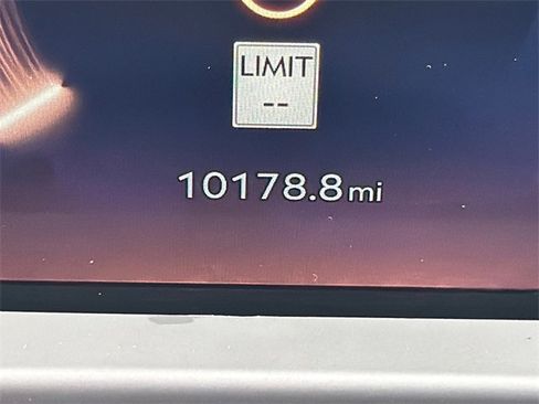 Used 2025 Lincoln Aviator 2WD w/ Equipment Group 101A image 28