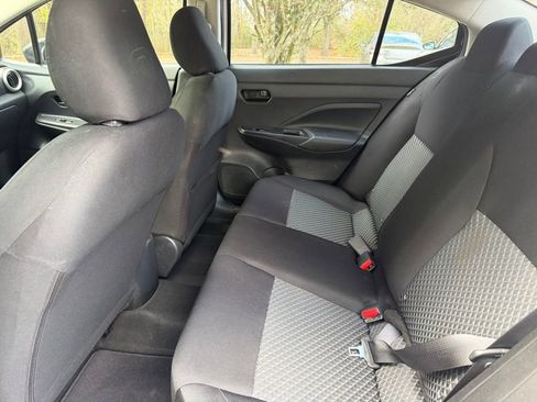 Used 2021 Nissan Versa S image 11