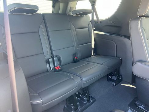 New 2026 Chevrolet Suburban Premier w/ Sun And Tow Package AWD/4WD image 24