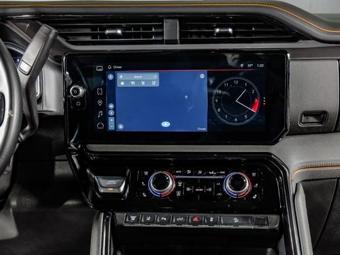 Used 2024 GMC Sierra 2500 AT4 w/ AT4 Premium Plus Package image 24