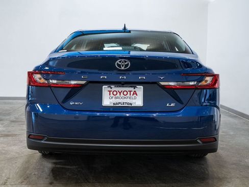Used 2025 Toyota Camry LE image 6