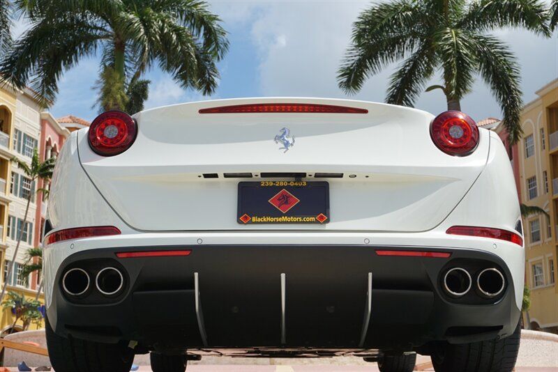 Used 2017 Ferrari California T RWD image 52