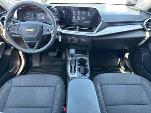 Used 2024 Chevrolet Trax LS FWD image 19