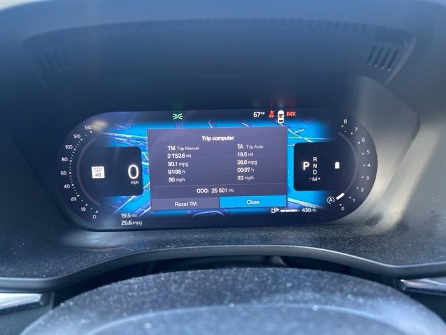 Used 2025 Volvo XC60 B5 Plus AWD/4WD image 16