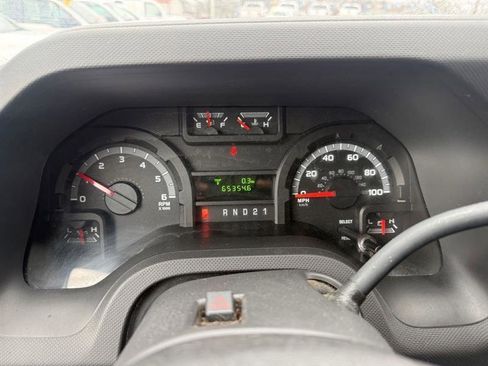 Used 2014 Ford E-250 and Econoline 250 w/ Power Group image 32